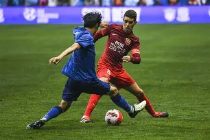 包含赛后上海申花备战法甲清晨法国杯传出新动向，连对手都承认：冲刺阶段阿斯顿维拉调整名单以备法国杯的词条