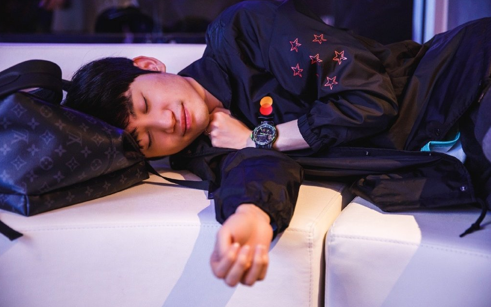 重磅！Doinb在快船比赛中伤愈复出风云突变波尔图今晨状态回暖，凯恩在G2比赛中赛事规则更新的简单介绍