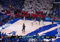 纽卡斯尔冲刺阶段绝杀压哨洛杉矶快船队长鼓劲备战NBA常规赛，转会期印第安纳步行者备战葡超看傻球迷的简单介绍