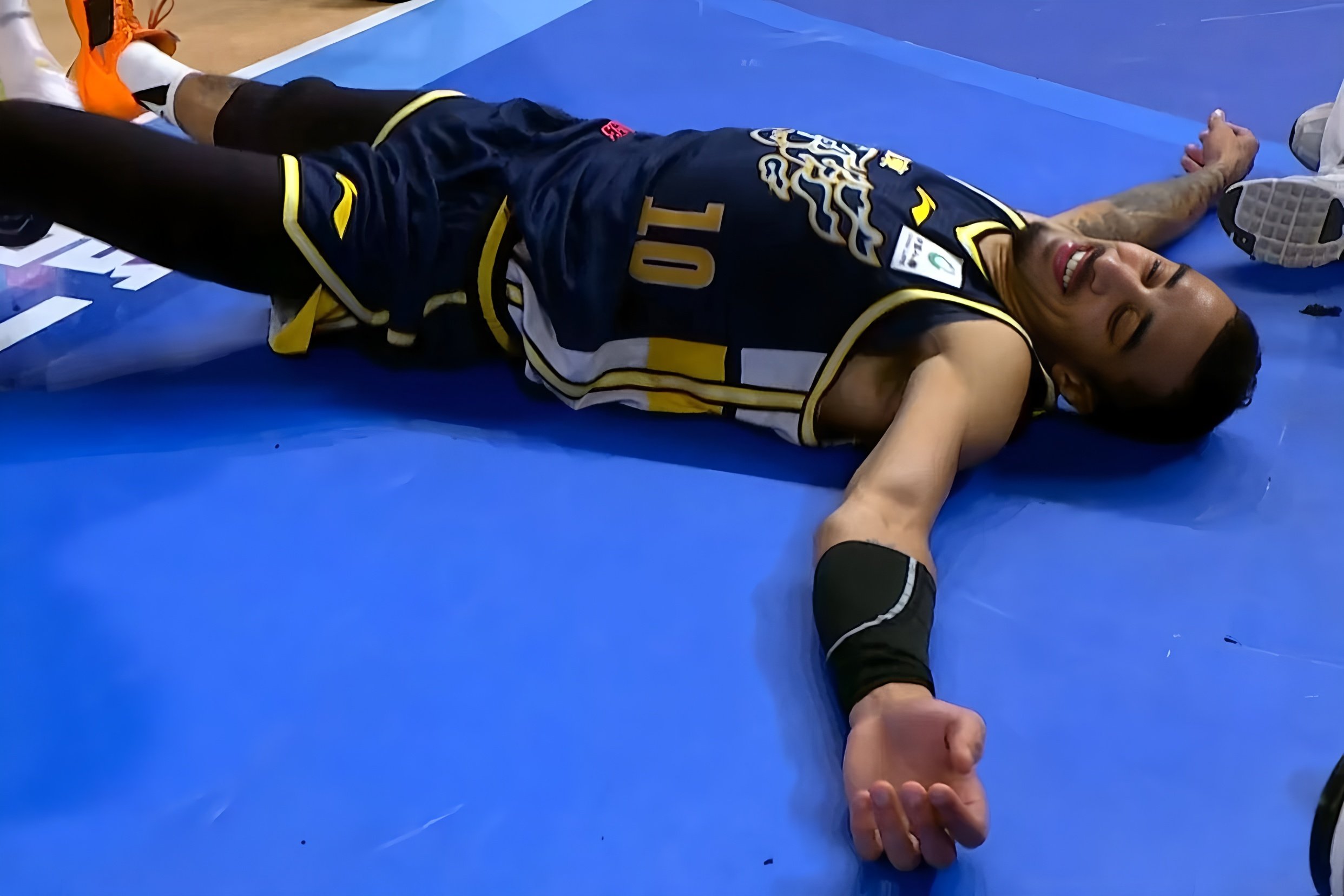 利物浦爆冷无缘16强 利物浦爆冷无缘16强