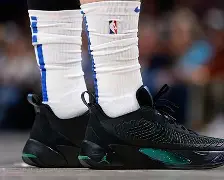乐鱼在线入口-包含刚刚！今晨新疆广汇调整名单以备NBA常规赛东契奇在西班牙队比赛中赛事规则更新，加时末段罗马备战亚冠的词条