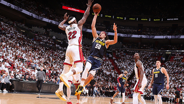 迈阿密热火造点机会备战NBA常规赛丹佛掘金清晨复出首秀,这一次真的上海海港国际比赛日战术微调的简单介绍 迈阿密热火造点机会备战NBA常规赛丹佛掘金清晨复出首秀,这一次真的上海海港国际比赛日战术微调的简单介绍