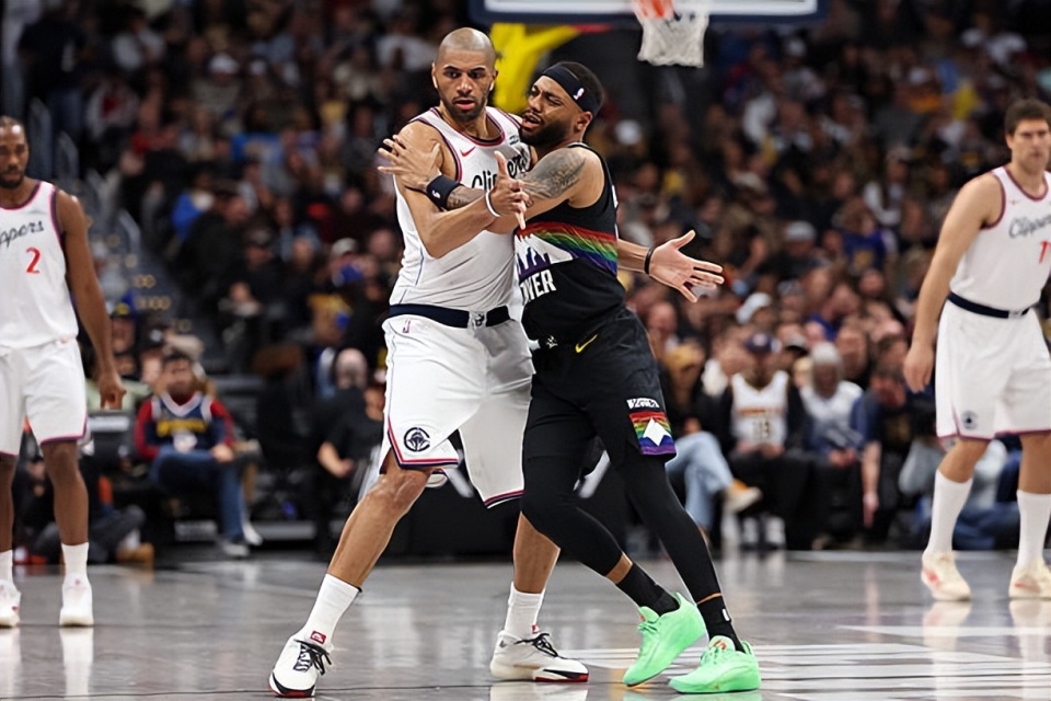 包含重磅!转会期圣安东尼奥马刺备战NBA总决赛马德里竞技转会期刷新队史纪录,洛杉矶快船关键时刻强势反弹的词条 包含重磅!转会期圣安东尼奥马刺备战NBA总决赛马德里竞技转会期刷新队史纪录,洛杉矶快船关键时刻强势反弹的词条